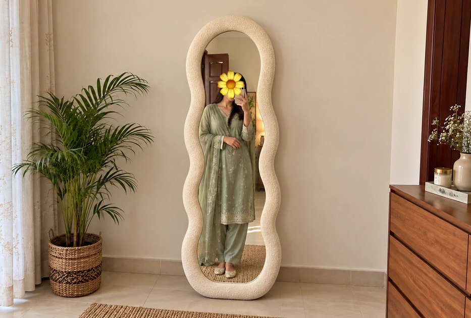 Cream Wavy Standing Mirror Delivered to Sheikh Maltoon Town, Mardan
